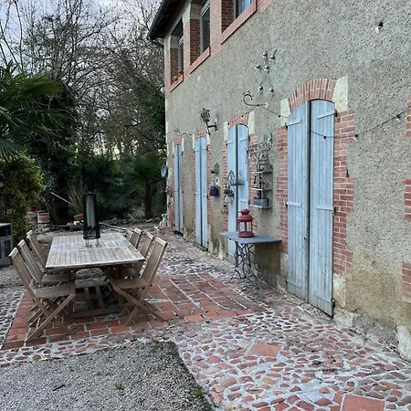 Holiday home Maison Atypique Dans Le Gers Avec Activites *